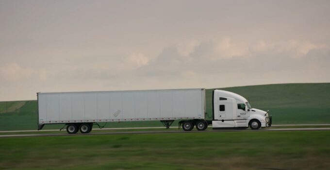 Where to Find the Fastest FTL Shipping Services in the US